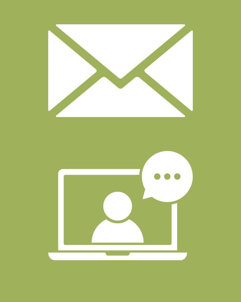weiße Icons auf grünem Hintergrund: Briefumschlag, Laptop-Screen mit einer Person und Sprechblase